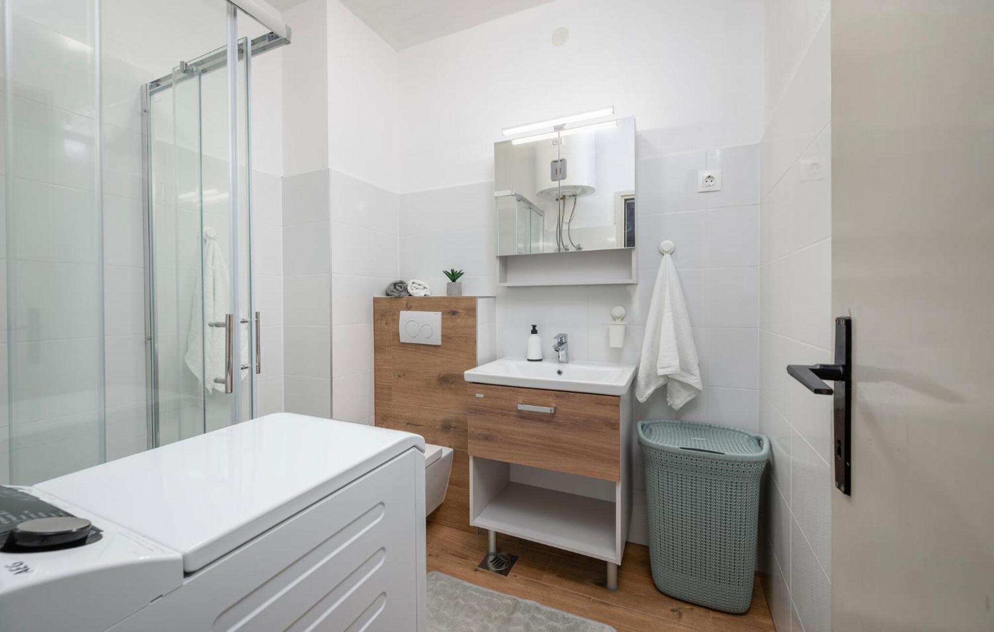 Cozy In With Wifi Apartma